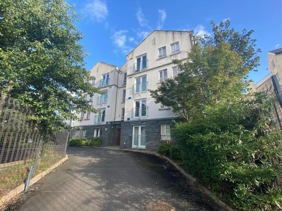 Artistic Stunning Apartment City View Londonderry Buitenkant foto