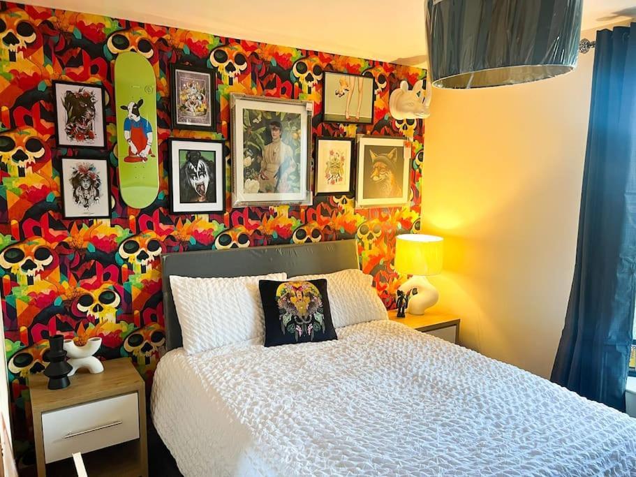 Artistic Stunning Apartment City View Londonderry Buitenkant foto