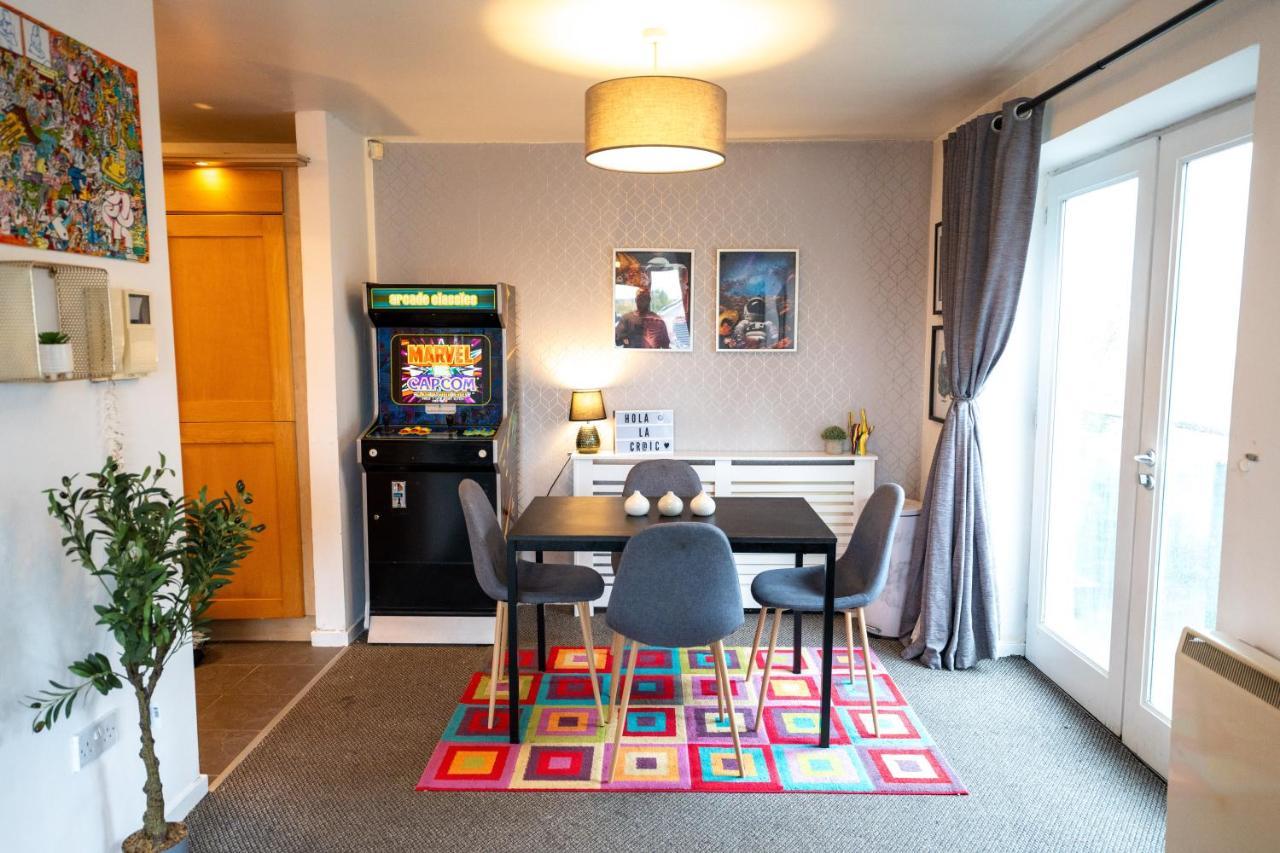 Artistic Stunning Apartment City View Londonderry Buitenkant foto